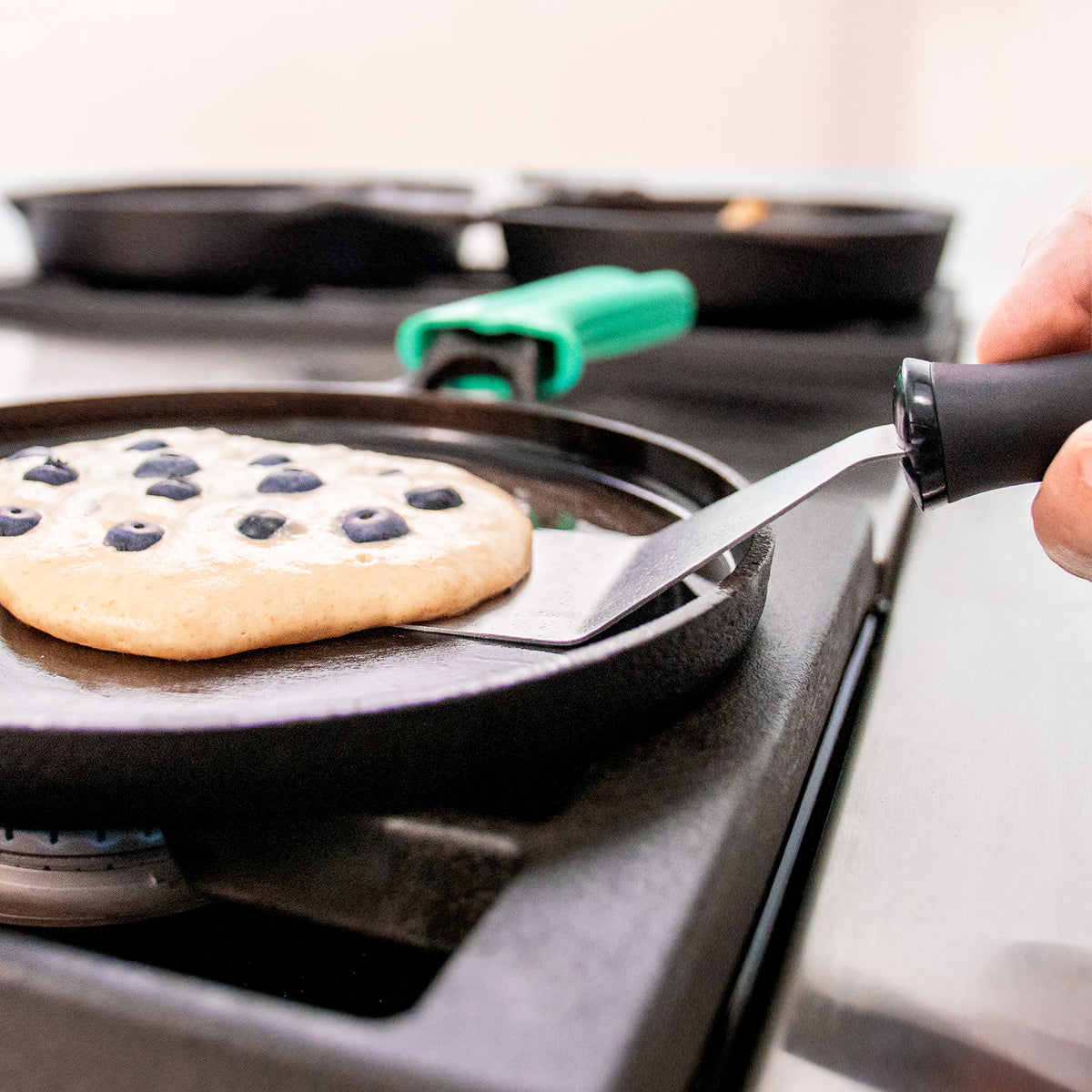 Greater Goods Cast Iron Griddle with Organically Pre-Seasoned Surface,