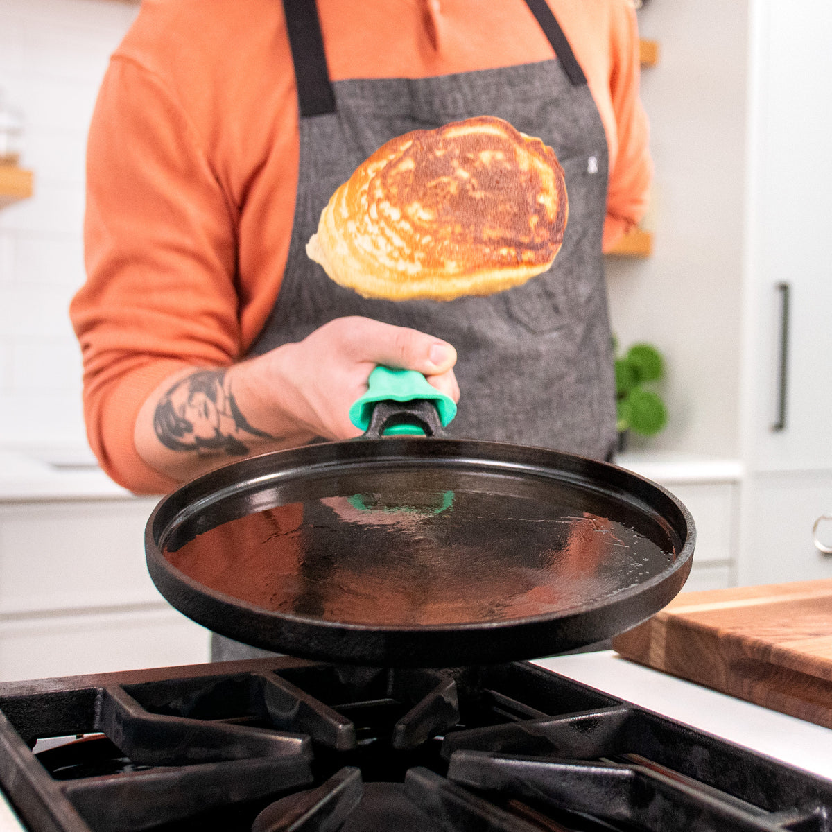 Greater Goods Cast Iron Griddle with Organically Pre-Seasoned Surface, 10-inch Stove Top Griddle Pan